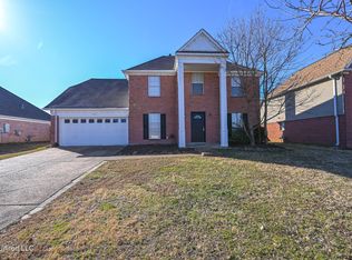 7169 Fox Creek Dr, Olive Branch, MS 38654