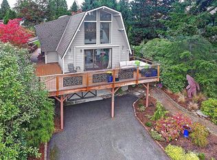 426 Lochwood Dr, Camano Island, WA