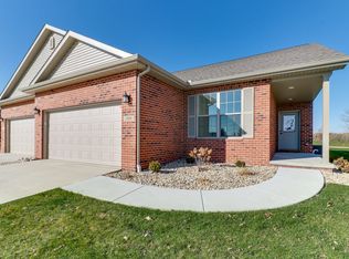 1332 Monterey Pine Dr, Normal, IL 61761