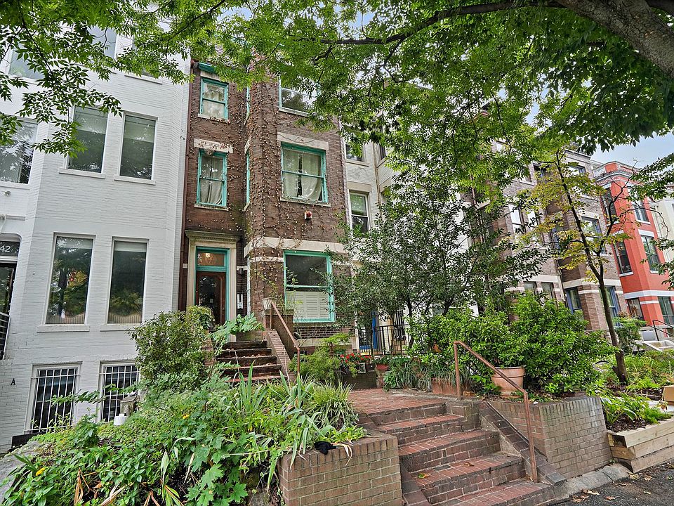 1st image of 1944 Calvert St NW #2