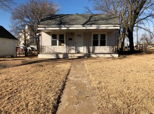 811 N Pine St, Pratt, KS 67124