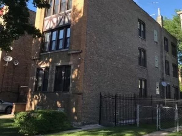 8929 S Blackstone Ave APT 2