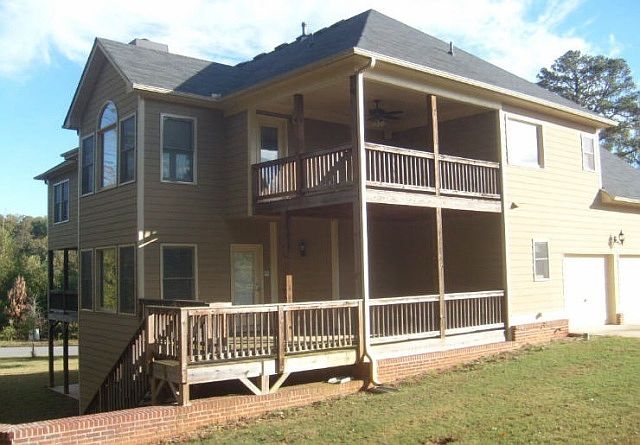 2nd image of 6410 Valley Crossing Way