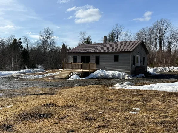 451 N Guilford Road, Monson, ME 04464