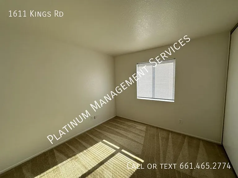1611 Kings Rd — Photo 15