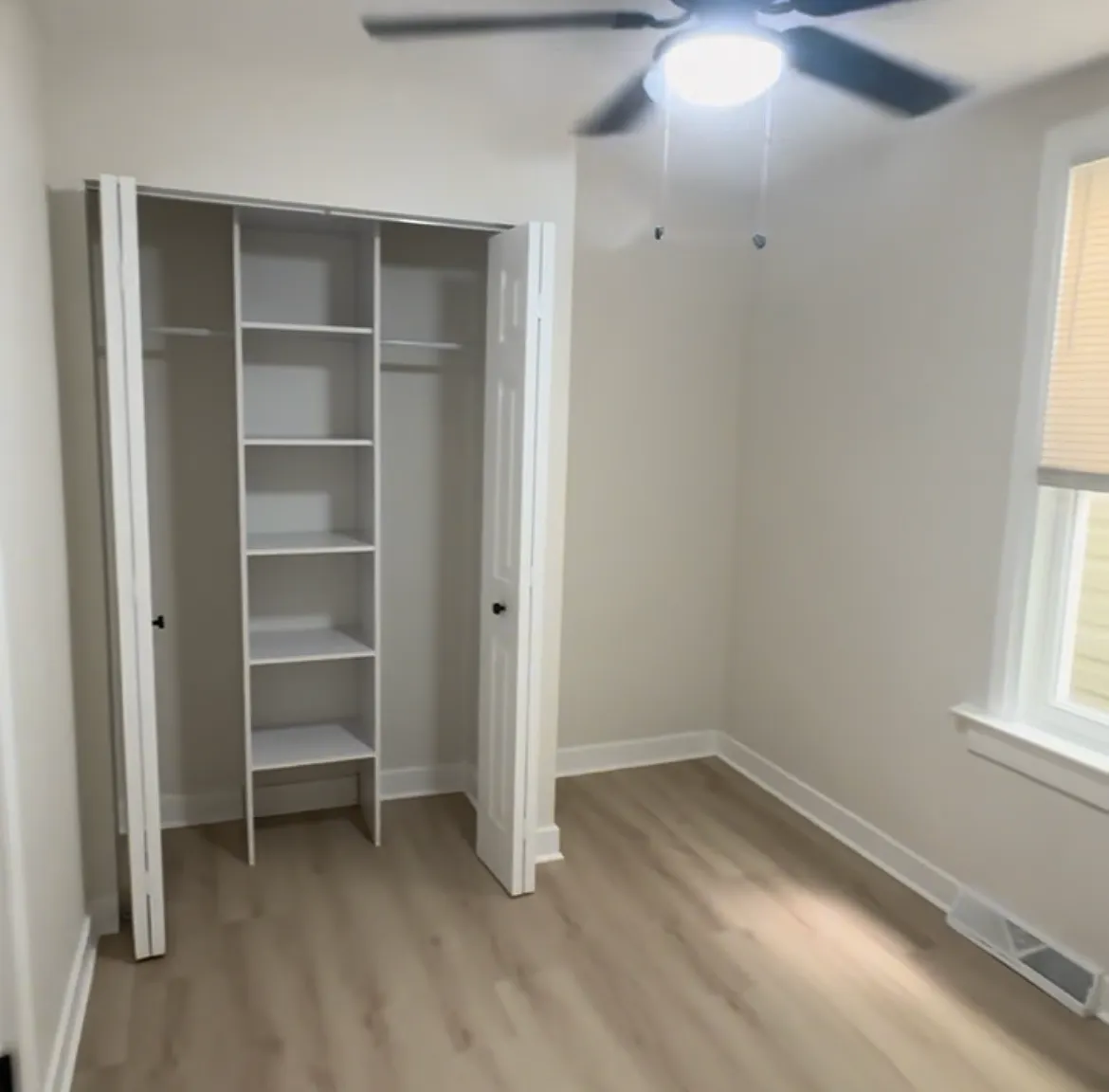 3 bed, 1200 sqft, $1,795 — Photo 4