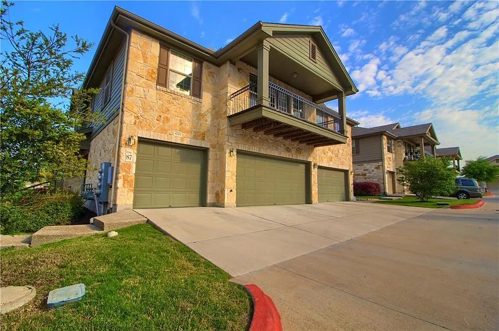 Building Photo - 3101 Davis Ln #8701