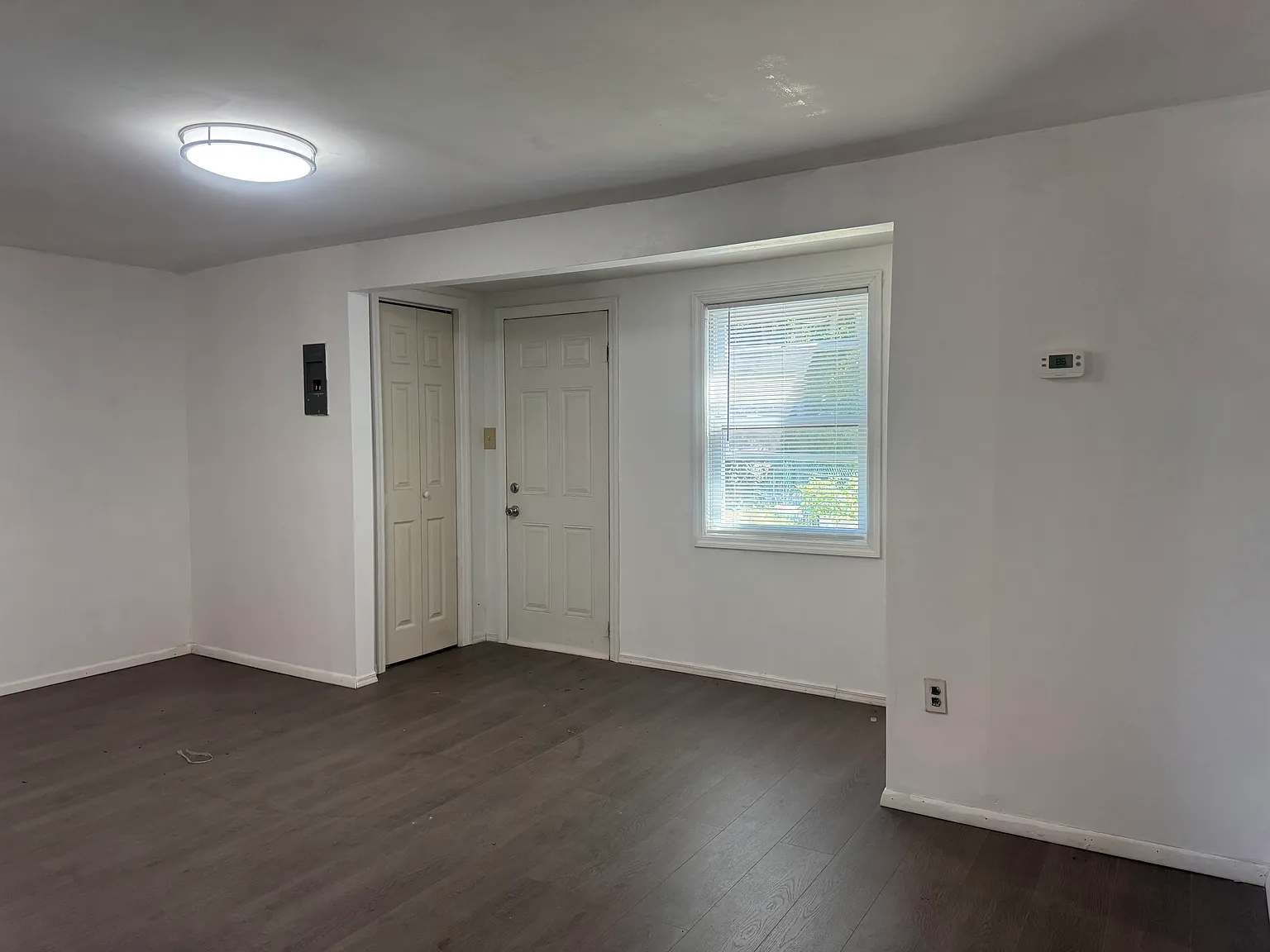 188 Smith Rd — Photo 1