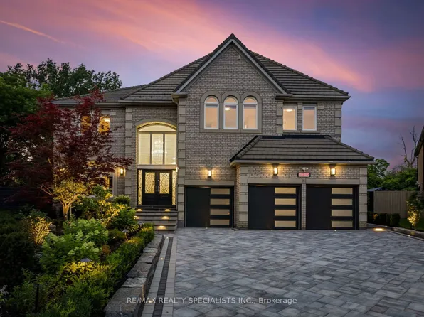 5397 Roanoke Ct, Mississauga, ON L5M 5H9