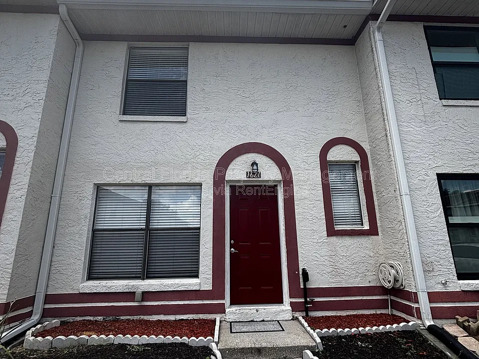 1627 Long Ridge Ct