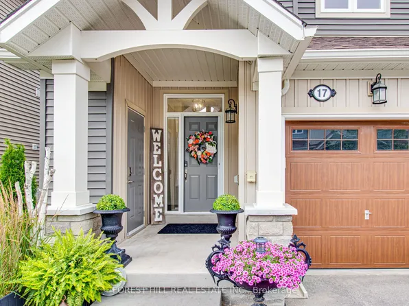 17 Gregory Ave, Collingwood, ON L9Y 0Z5