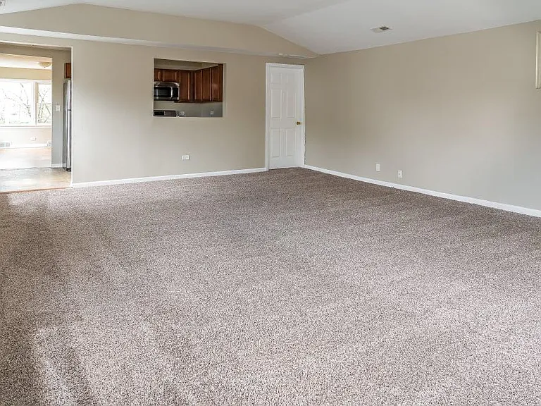 320 S Yale Ave — Photo 16