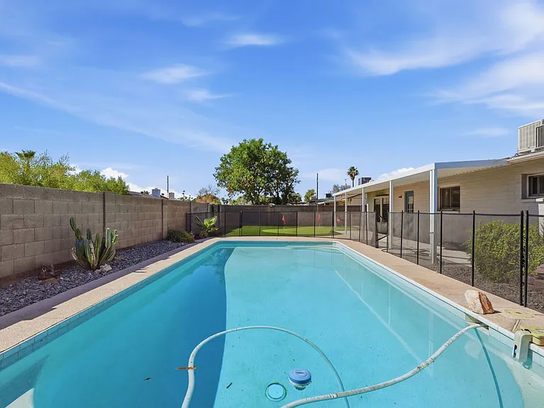 3215 S Kachina Dr — Photo 5