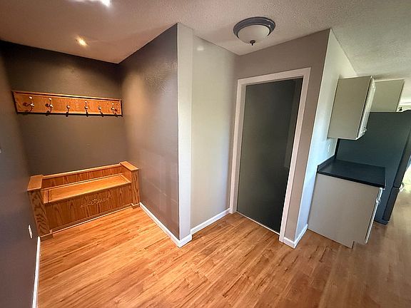 2nd image of 102 Gordon St
