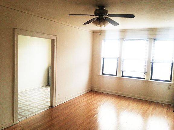 2nd image of 5220 S Harper Ave APT 412