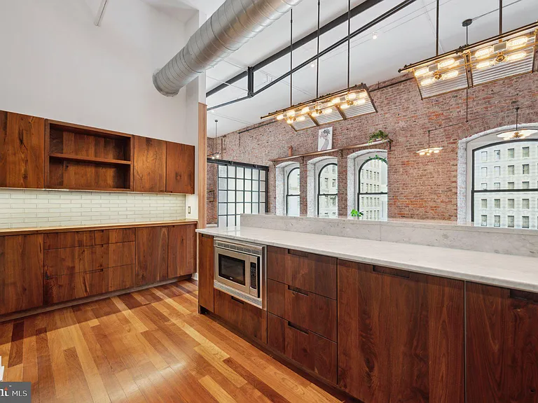 105 S 12th St #500 — Photo 7