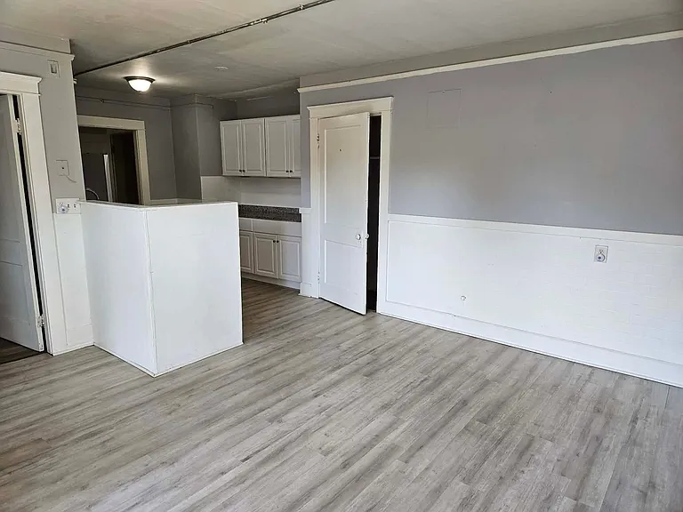 101 Mechanic St #2R — Photo 10