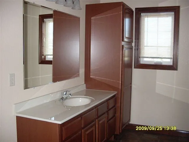 4722 Patricia St — Photo 8