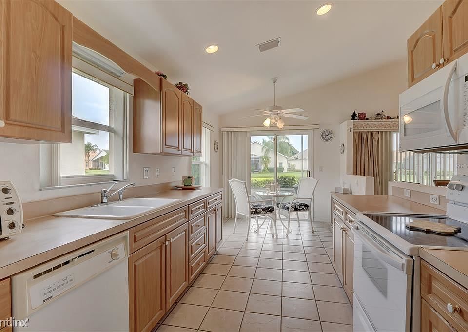 1st image of 3890 Schefflera Dr