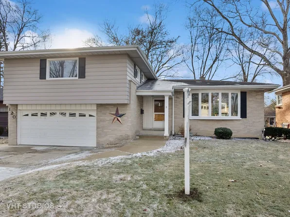 120 S We Go Trl, Mount Prospect, IL 60056