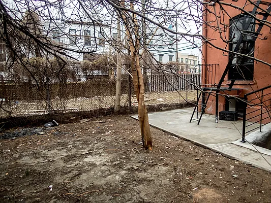 Rented by Lofts and Flats LLC | media 25