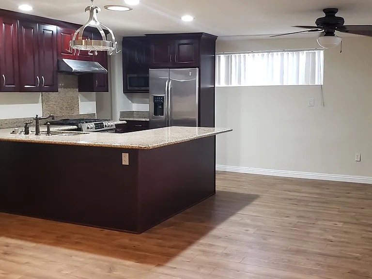 4490 Pomona Ave — Photo 14