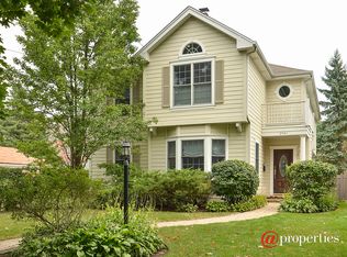 2541 Ridgeway Ave, Evanston, IL 60201