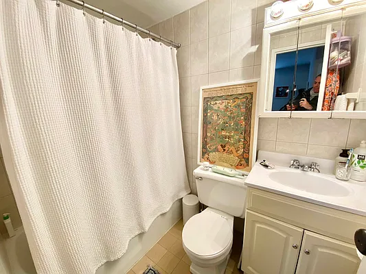 Rented by J PRESTON AND ASSOCIATES INC | media 13