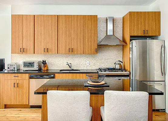 Rented by Warburg | media 18