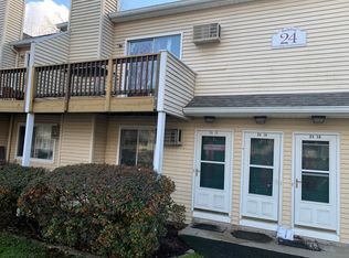 8 Rose Ln APT 24-15, Danbury, CT 06811