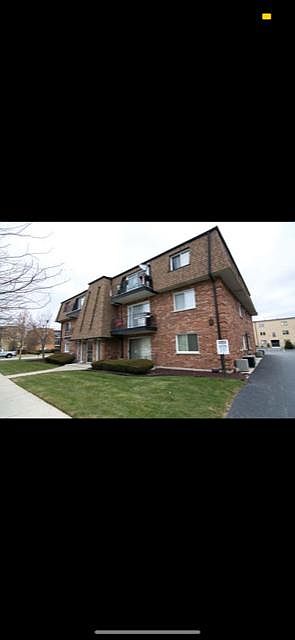 1st image of 10701 S Keating Ave APT 2A