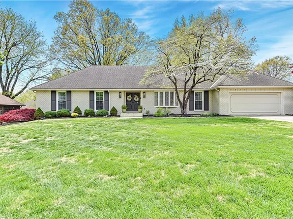 5521 W 85th Ter, Overland Park, KS 66207