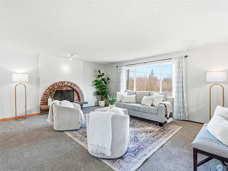 9926 59th Dr NE — Photo 3
