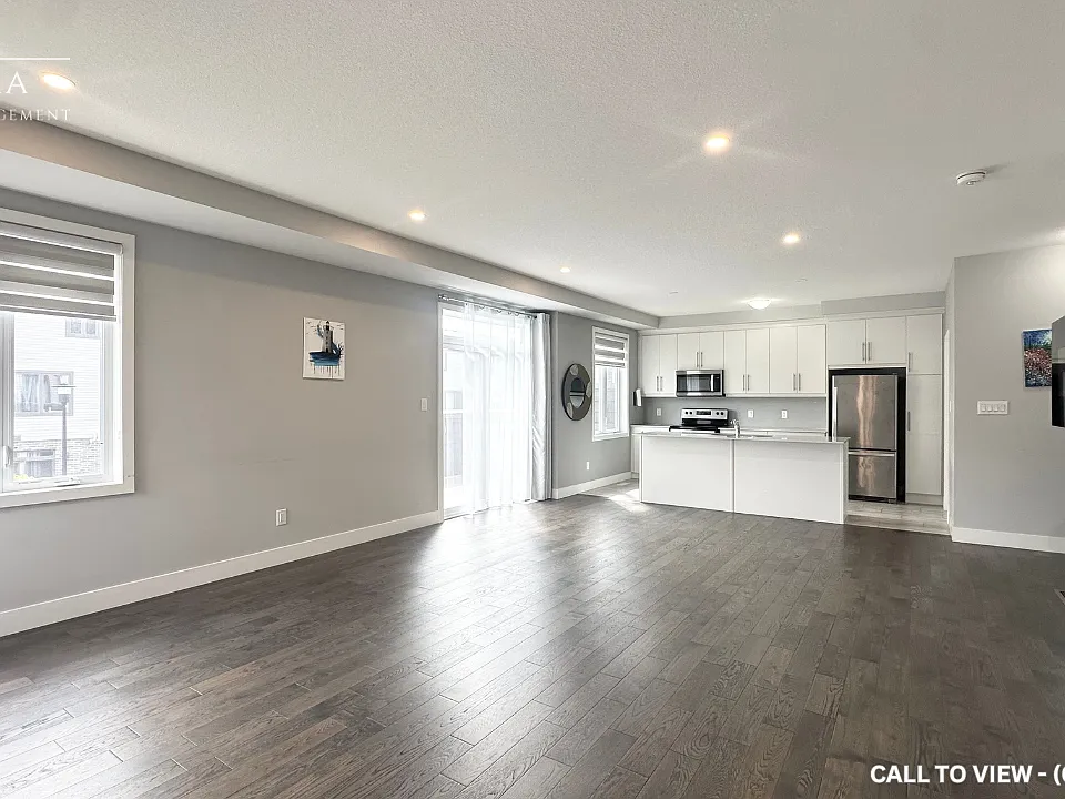 2070 Meadowgate Blvd #25