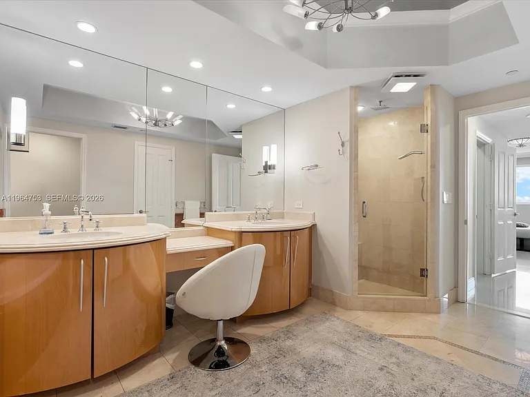 17875 Collins Ave #4405 — Photo 31