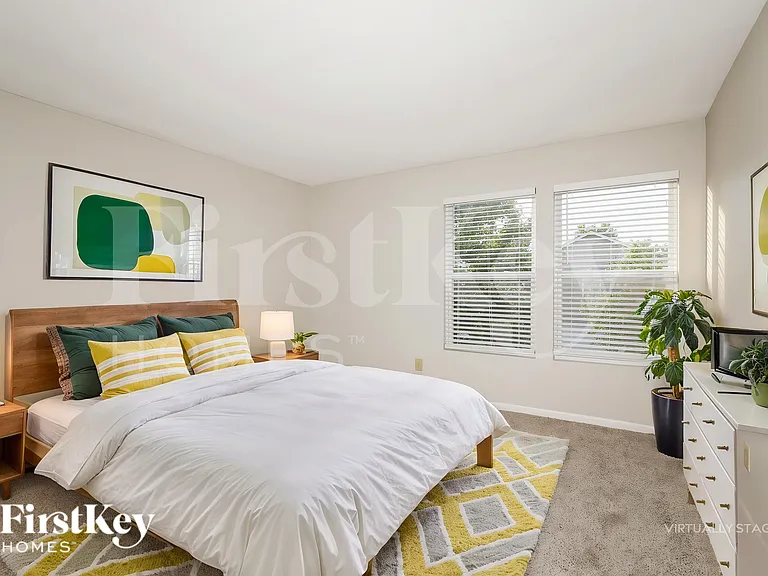 12158 E 141st St — Photo 10