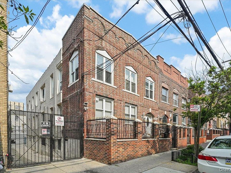 1st image of 1917 Loring Place S