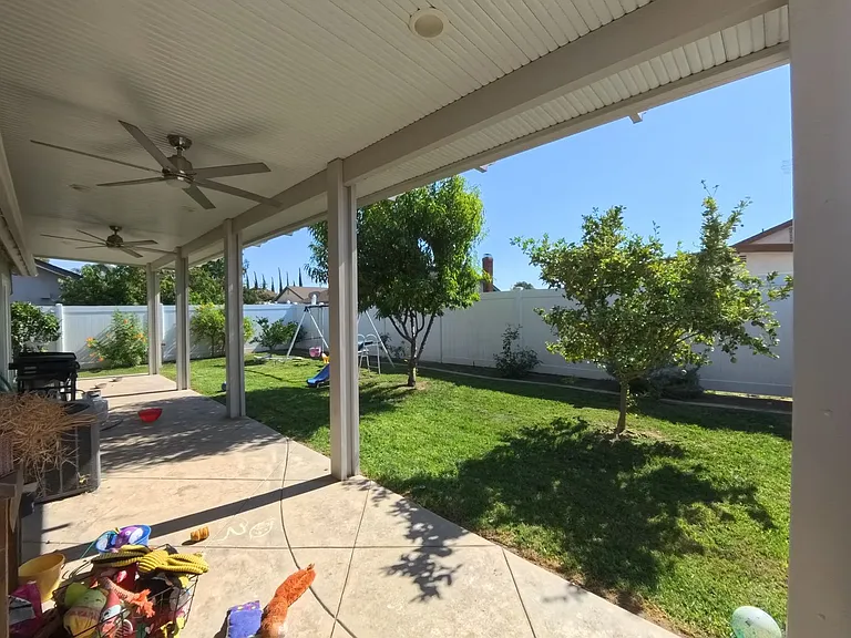 4352 Blueridge Dr — Photo 16