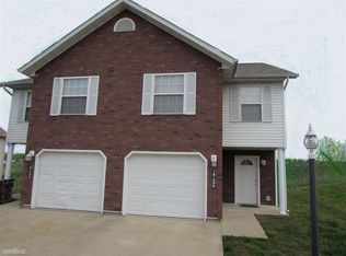 16760 A & B Huntington Ln, Saint Robert, MO 65584