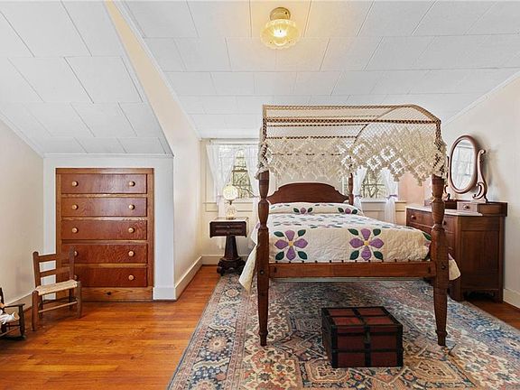 39th image of this home