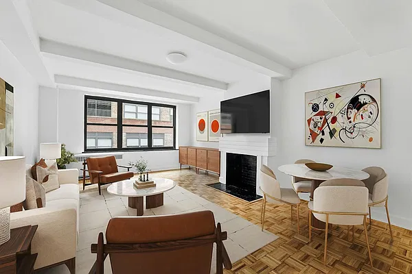 307 East 44th Street #1607