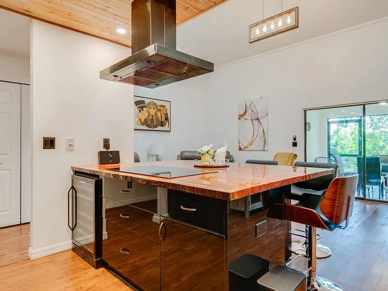 15080 Riverbend Blvd — Photo 9