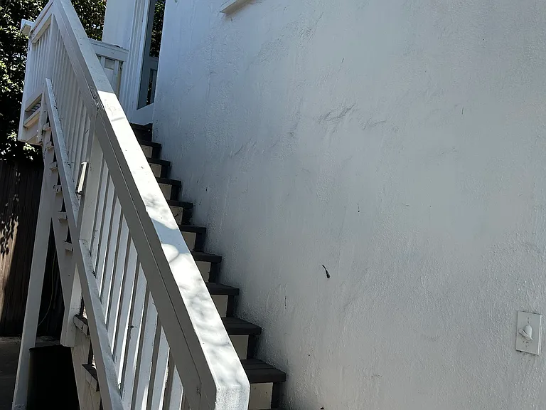 226 Bath St #A — Photo 7