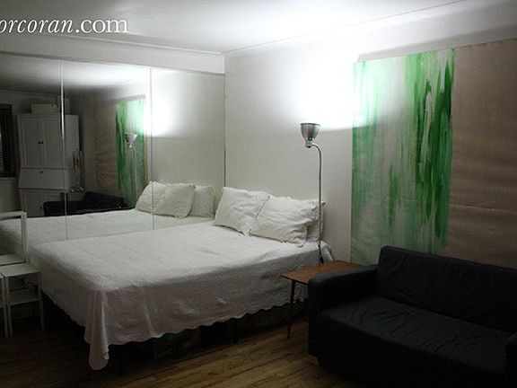 4th image of 126 E 30th St APT 1A