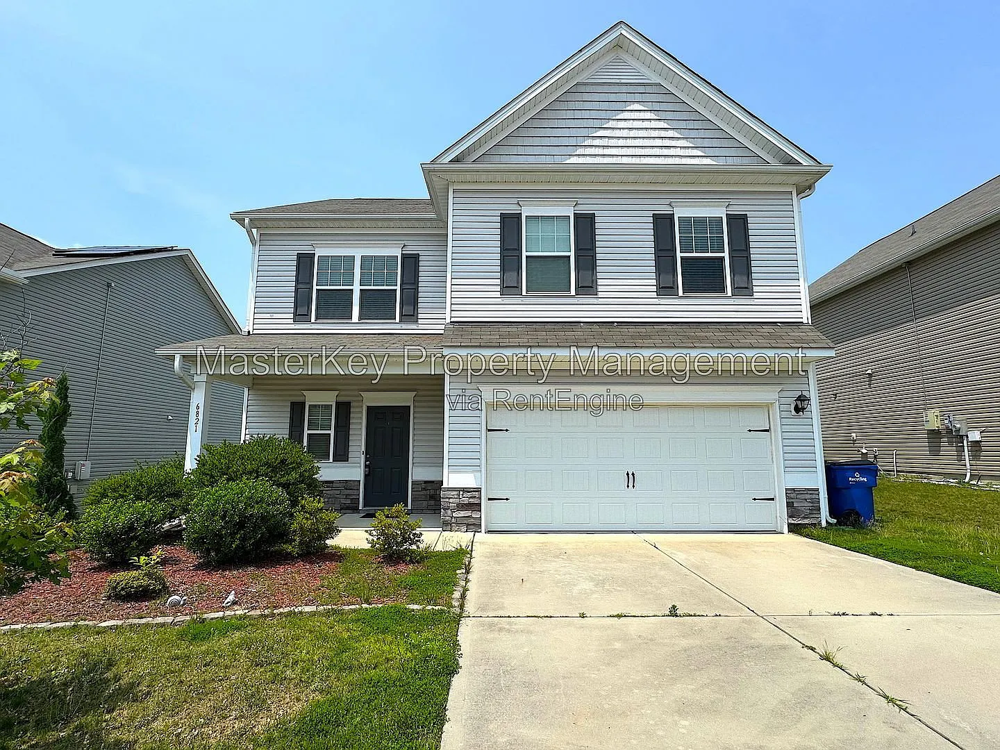 4 bed, 2.5 bath, 2234 sqft, $2,200 — Photo 1