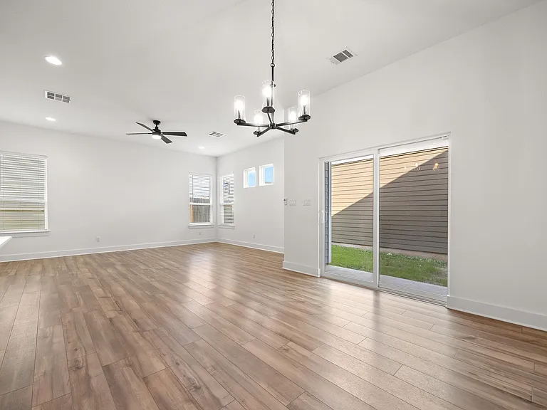 5312 Bruno St — Photo 10