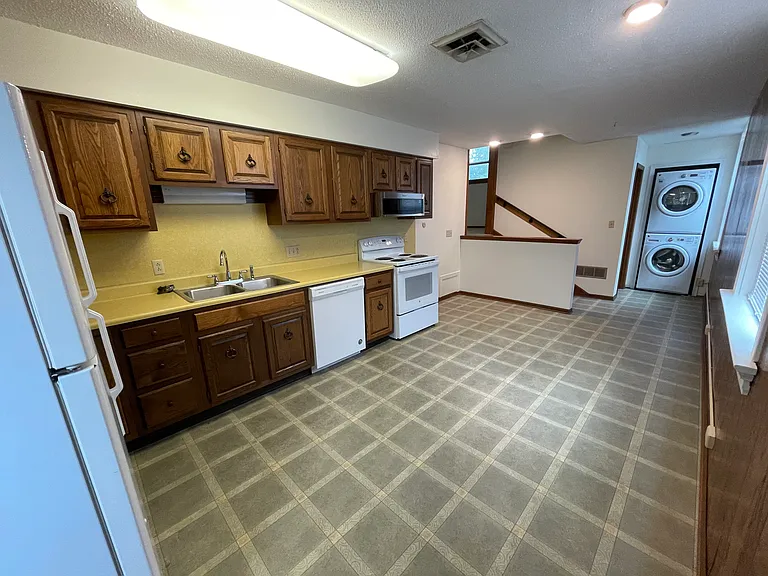 314 N 6th St #102 — Photo 5