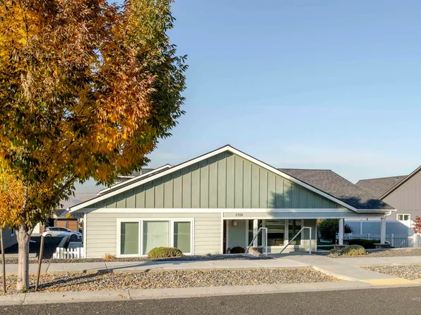 1725 Pioneer Dr, Lewiston, ID 83501