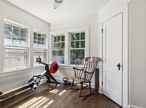 4th image of 507 W 77th St
