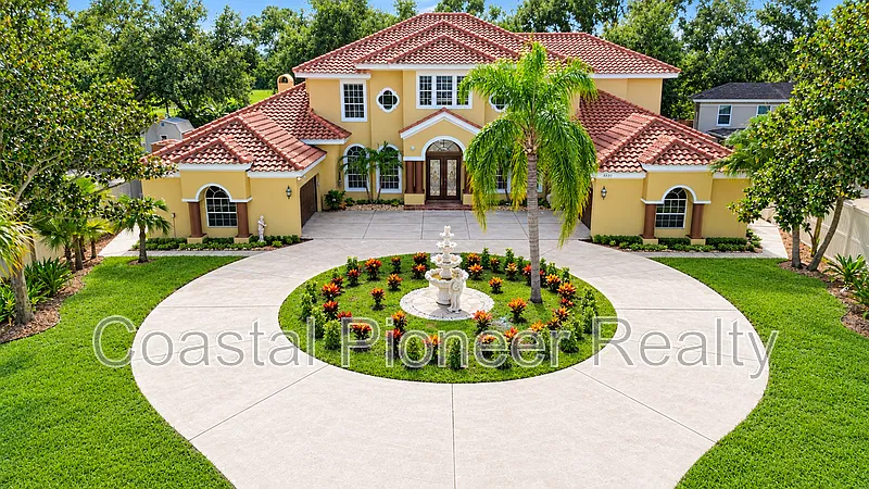 10334 Longwood Dr